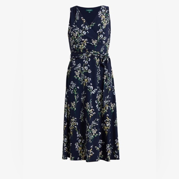 NWT LAUREN RALPH LAUREN DRESSES
Carana Faux Wrap Midi Dress - Picture 5 of 7